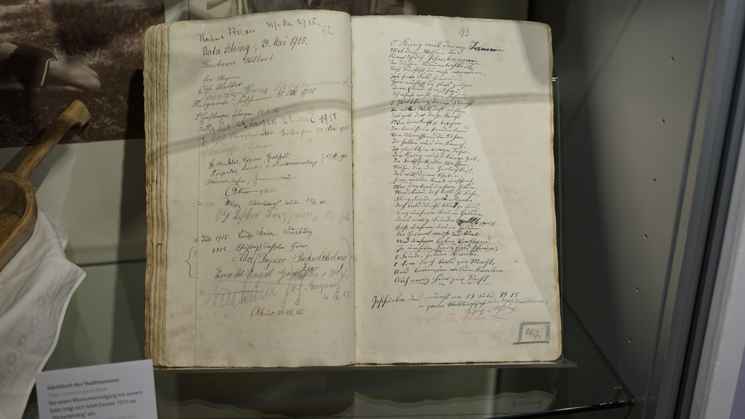 Gästebuch Des Stadtmuseums / Town museum guest book