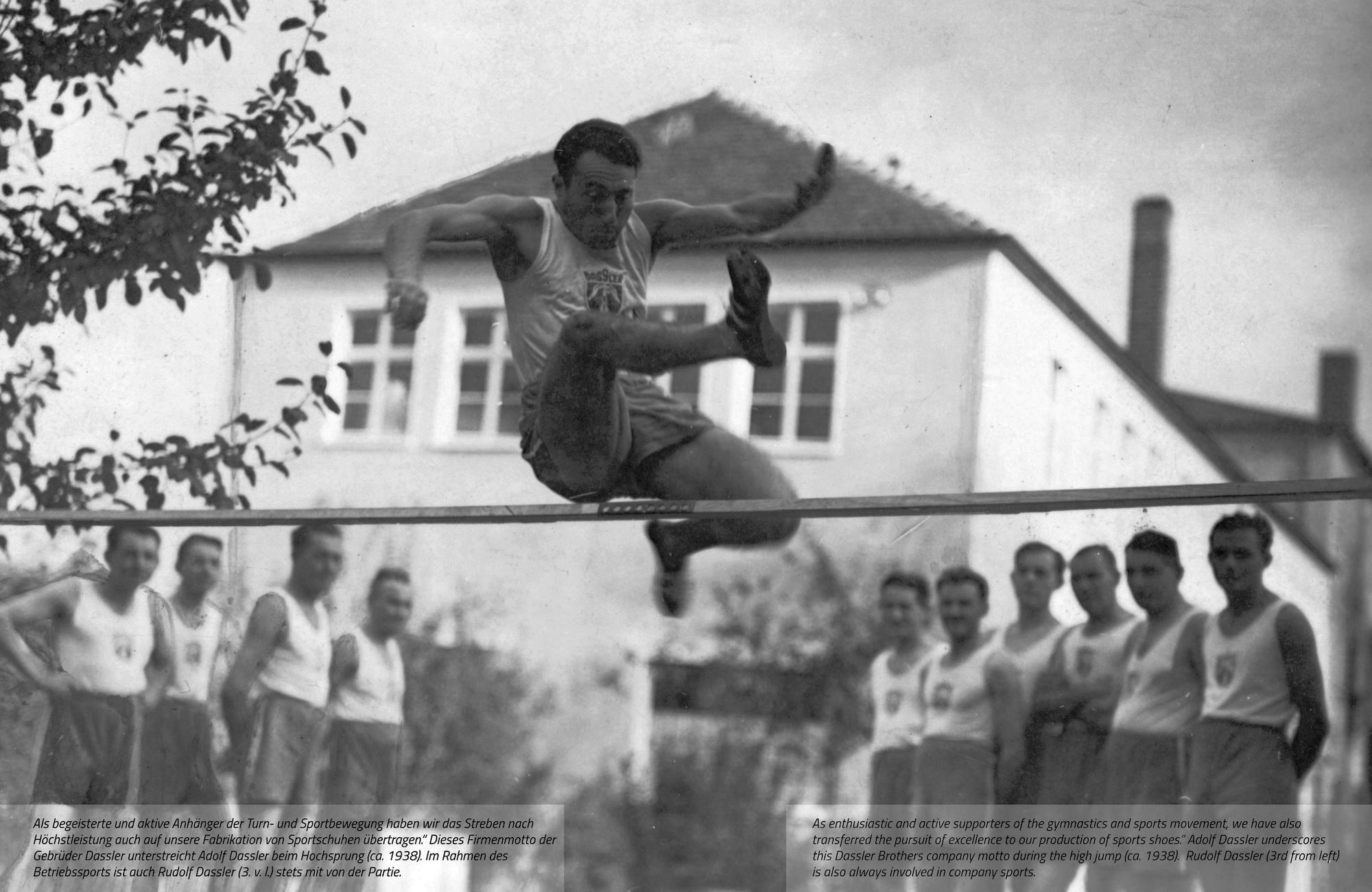 Hochsprung Adolf Dassler beim Hochsprung